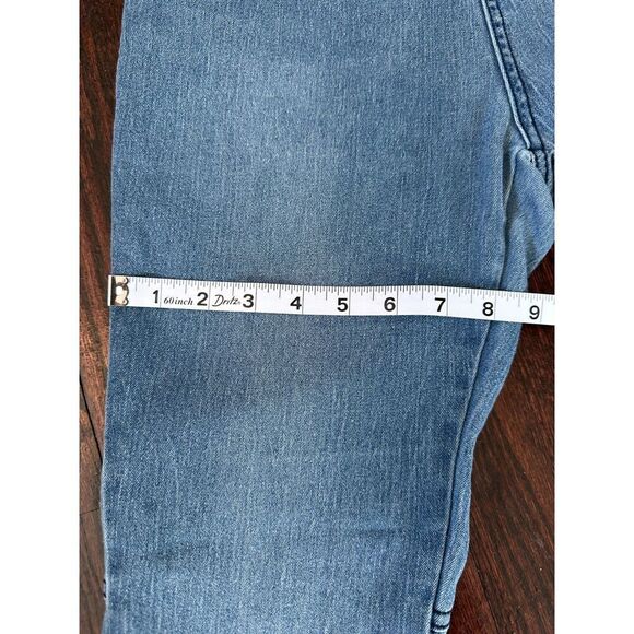 Boho Bell Bottom Light Wash Stretchy Jeans Size 4 - Picture 9 of 9